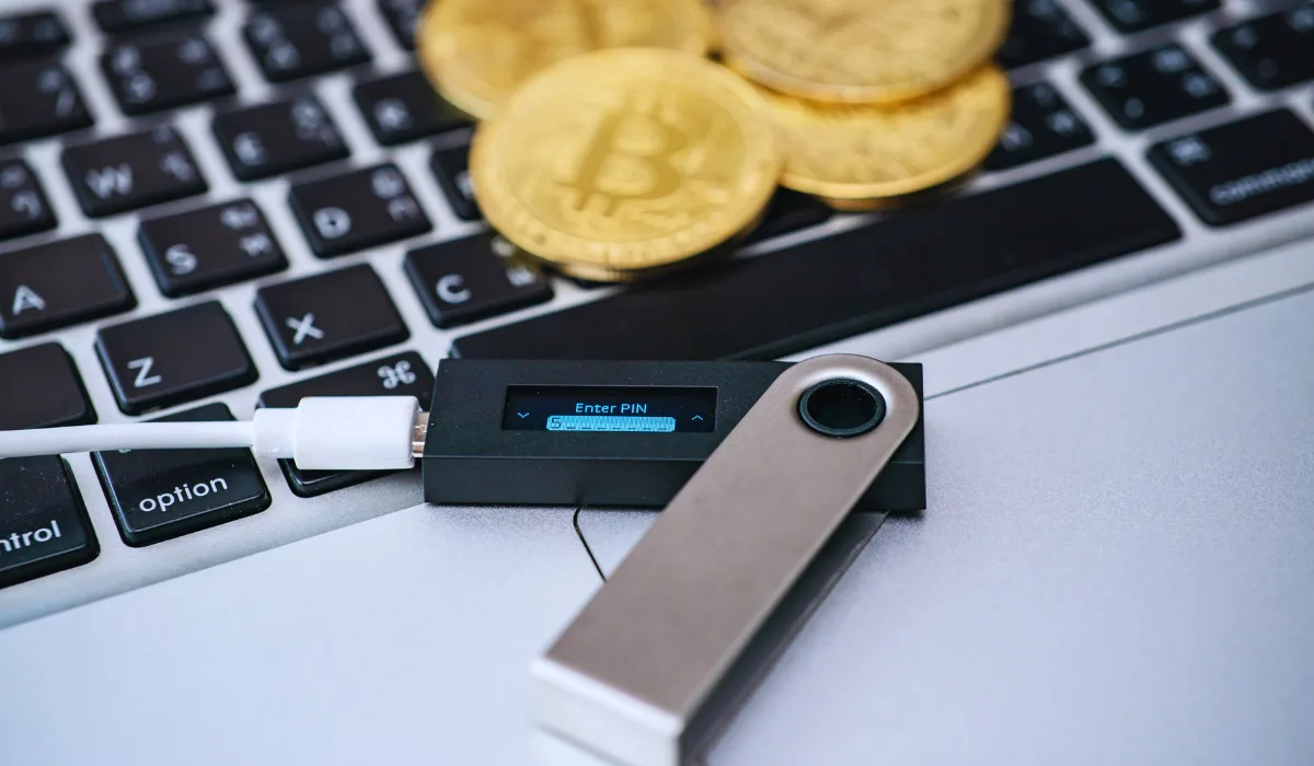 crypto hardware wallet