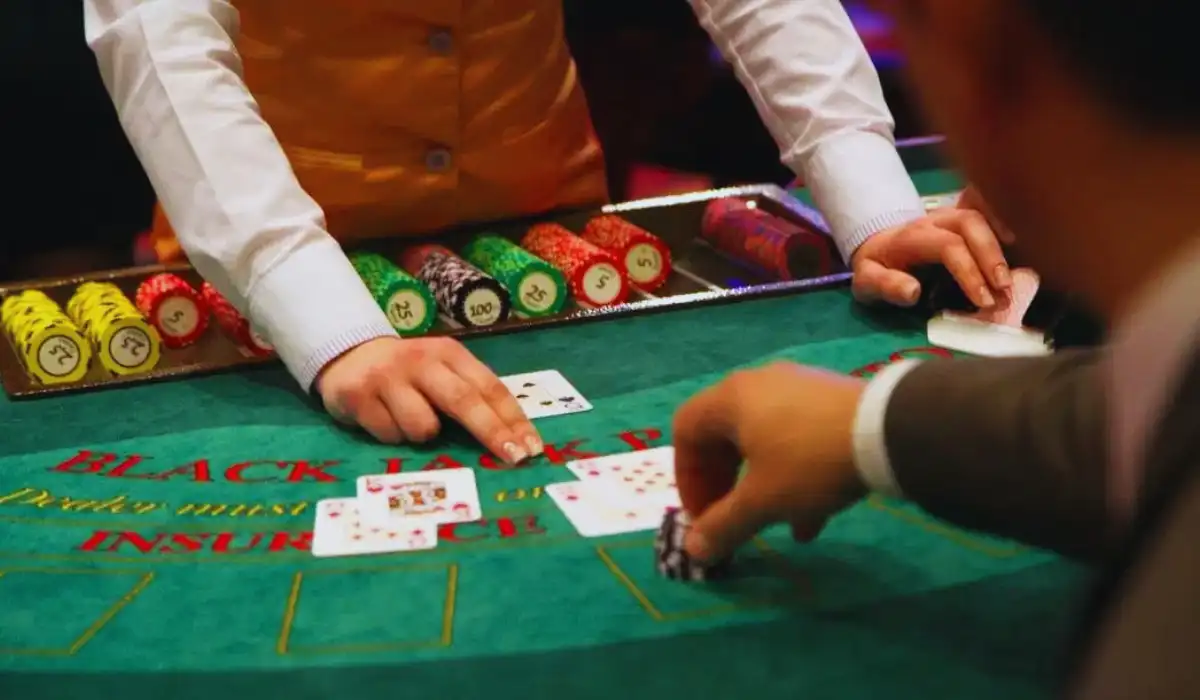 Hand Signals in Blackjack